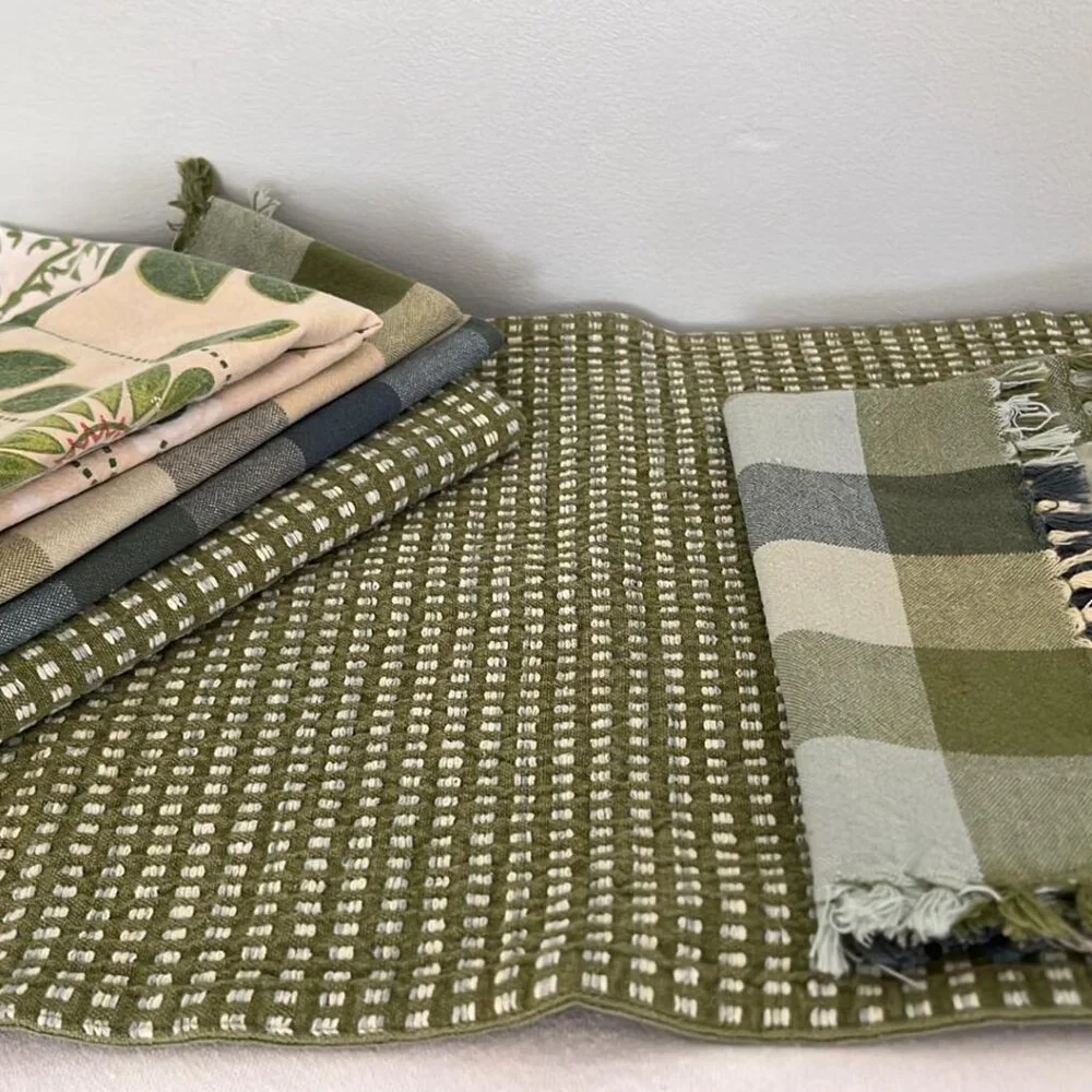 Spring Garden Themed Table Linens Placemat (2) Cloth Napkins (3) Dishtowel (1) C